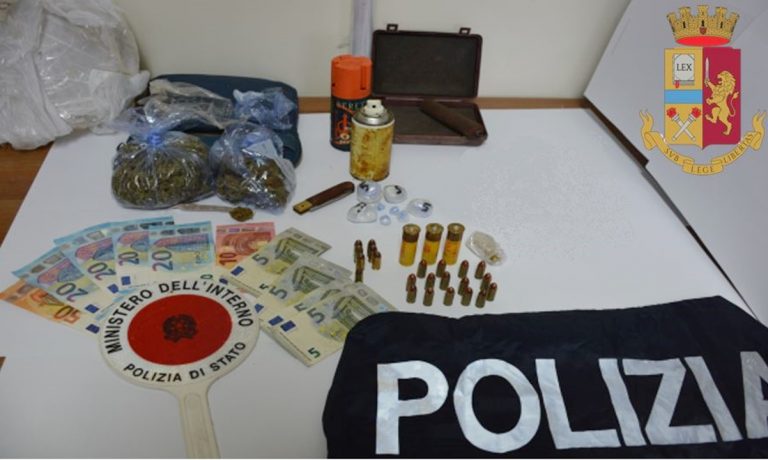 Piscopio, aveva cocaina e marijuana in casa: arrestato 23enne