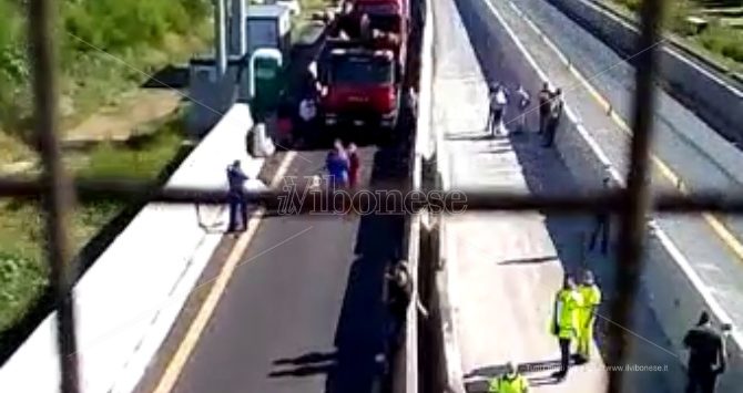 Incidente sull’A2 fra Pizzo e Lamezia, morto operaio addetto alla manutenzione -Video