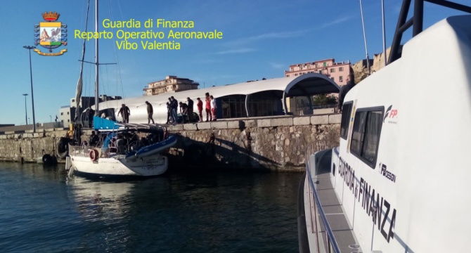 Migranti: tre nuovi sbarchi in Calabria