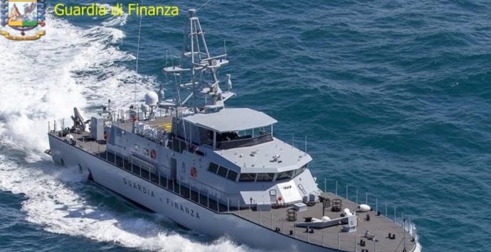 Tappa al porto di Vibo Marina per il nuovo pattugliatore della Guardia di finanza