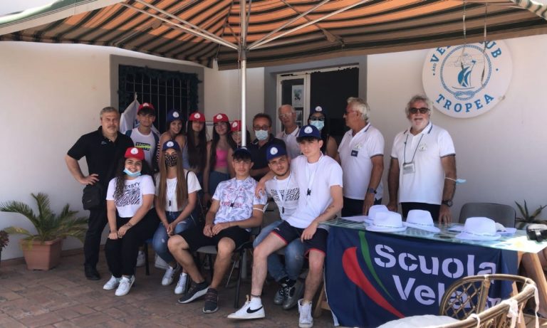 Vela day a Tropea, lezioni e visite guidate per gli studenti della città -Video