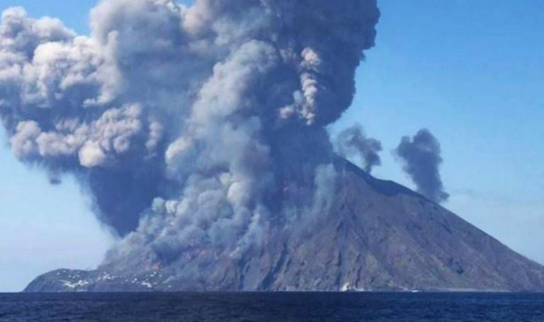 Maremoto a Stromboli, rischio di onda anomala pure sulla costa del Vibonese