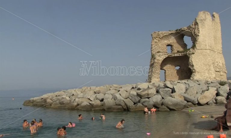 Boom di turisti a Briatico, la cittadina del Vibonese meta prescelta dalle famiglie -Video