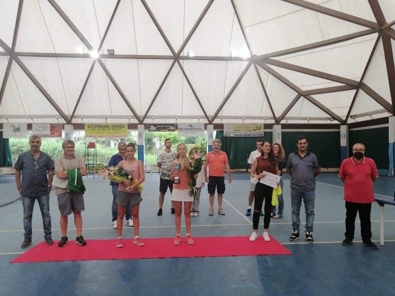 Tennis, Simone Bozzo e Linda Siclari trionfano al “Maierato Tennis Cup”