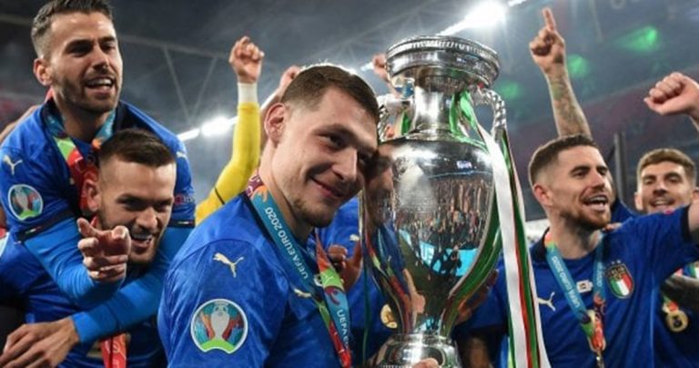 Italia campione d’Europa 2021, pure a Vibo esplode la gioia dei tifosi-Video