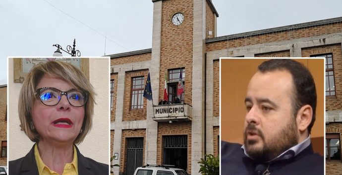 Crisi al Comune di Vibo, il sindaco chiama Pitaro e inizia a dialogare con “Città Futura”