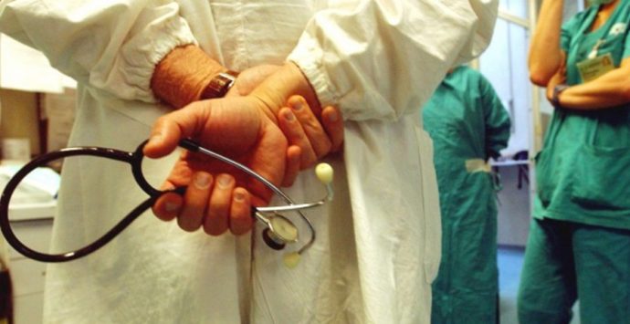 Sanità Vibo, l’Asp continua a cercare medici: bando per tre assunzioni in Radiologia