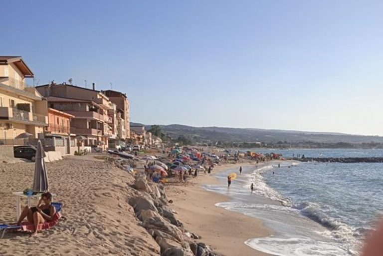 Vibo Marina, conclusi i lavori sulla spiaggia del Pennello