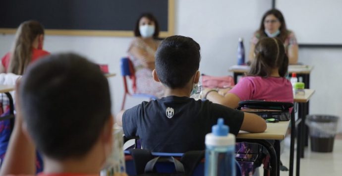 Scuole chiuse a Vibo, il comitato “Chiedo per i Bambini” reclama «certezze»