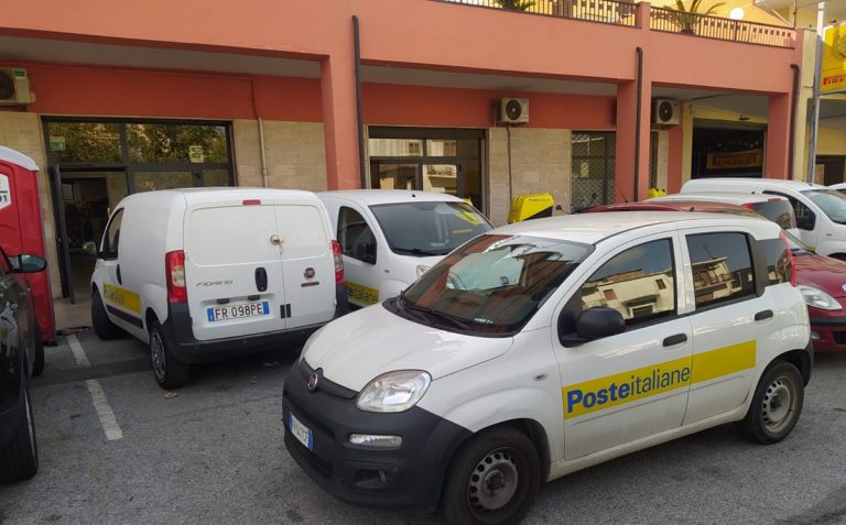 Poste Italiane Vibo, disagi al Centro di via De Gasperi: lavoratori esasperati