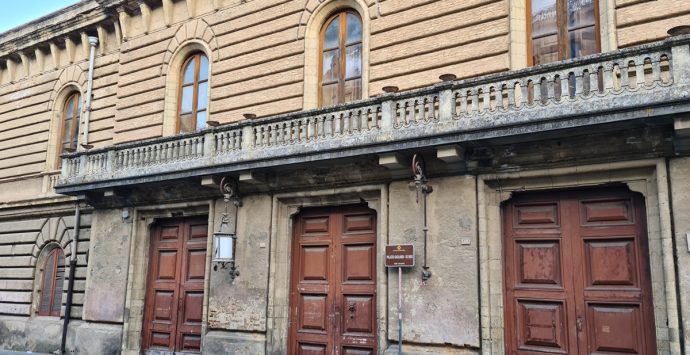 Vibo Valentia, Palazzo Gagliardi-De Riso sempre inagibile: offesa che dura da 24 anni