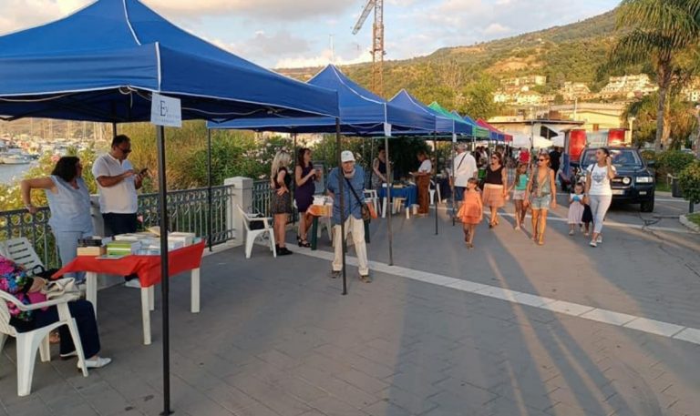 Un mare di libri, a Vibo Marina successo per la fiera dedicata alla microeditoria locale