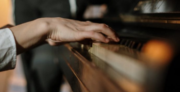 Vibo, serata dedicata alla musica classica con l’esibizione della pianista Maria Murmura Folino