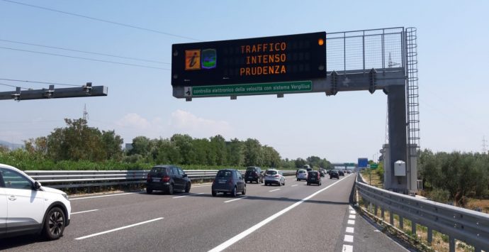 Weekend di Ferragosto, traffico da bollino rosso in direzione Sud