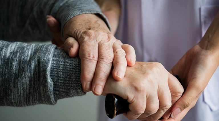 Pizzo, sostegno ad anziani e disabili grazie ai percettori del reddito di cittadinanza