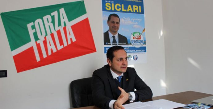 Accusato di scambio elettorale politico mafioso, revocati domiciliari all’ex senatore Siclari