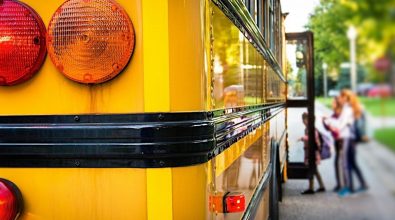 A Vibo manca l’educatore sul bus, bimbo con autismo lasciato a scuola