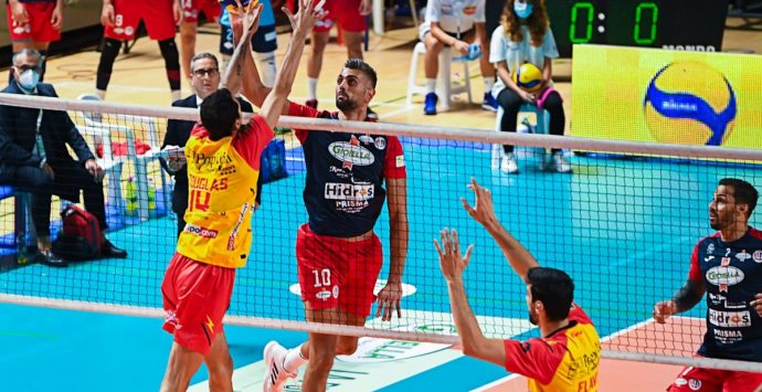 Volley, buona la prima per la Tonno Callipo: a Taranto vince 3-1