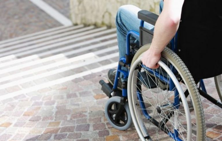 Accessibilità urbana e barriere architettoniche: il Comune di Vibo procede con i Piani