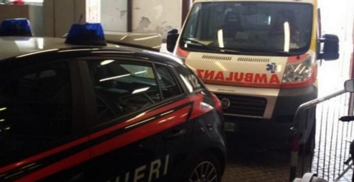 Paravati: giovane ferito a colpi di coltello da un minorenne, indagini dei carabinieri