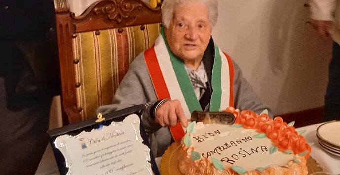 Nicotera festeggia nonna Rosina per i suoi cento anni