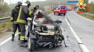 Tragico incidente nel Crotonese, un morto nello scontro tra un’auto e un tir