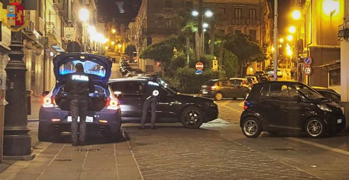 Controlli della polizia nei luoghi della movida, sanzioni a Vibo