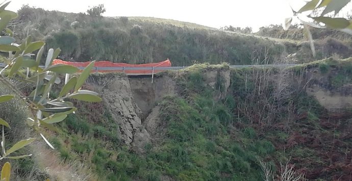 Sp 82 franata, le mamme di Cessaniti scendono in campo per chiedere sicurezza