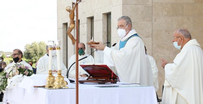 Fondazione Natuzza, stuolo di fedeli per commemorare l’arrivo della statua della Vergine a Paravati