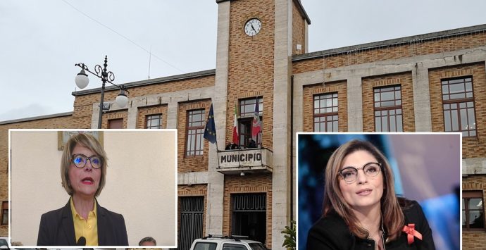 Comune di Vibo in dissesto, il sindaco a Roma dal sottosegretario Castelli: speranze su nuovi fondi