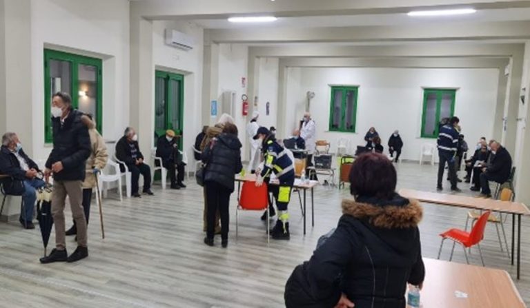 Sant’Onofrio, la denuncia della Protezione civile: «Il sindaco ci ha sfrattati»