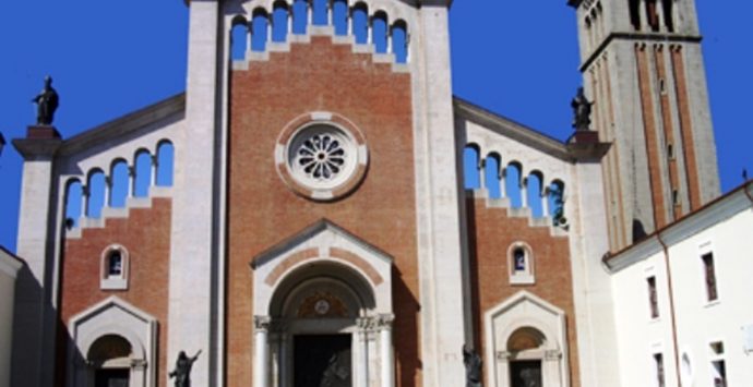 Mileto, in cattedrale il Concerto di Natale dell’orchestra e coro del “Capialbi”