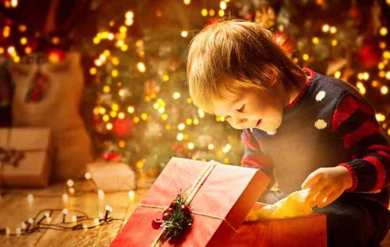 Babbo Natale solidale: anche quest’anno a Vibo l’iniziativa del giocattolo sospeso