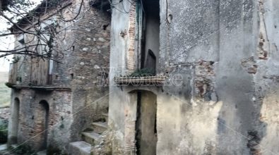 Paesi sempre più vuoti, anche a 34 comuni vibonesi i fondi per contrastare lo spopolamento