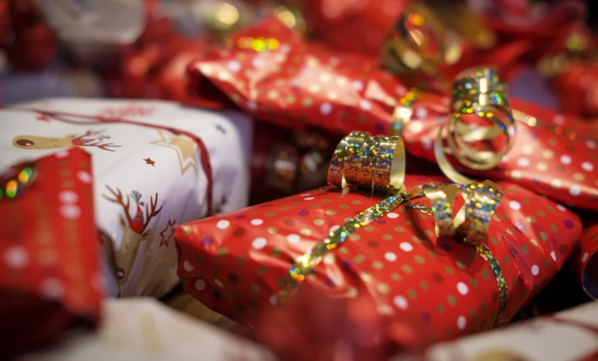  L-associazione-Valentia-punta-ad-alleviare-le-difficolt-dei-bisognosi-con-il-giocattolo-sospeso