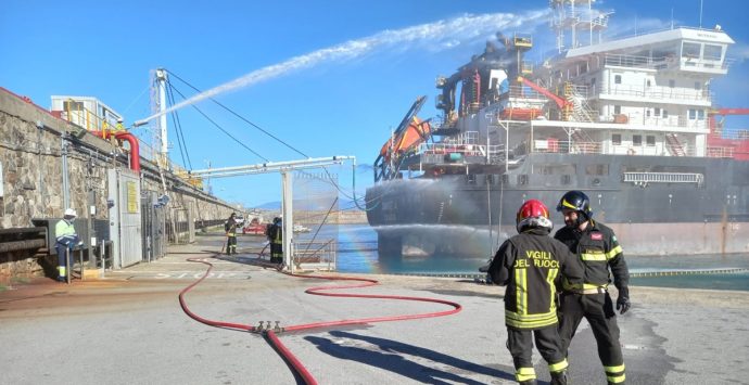 Al porto di Vibo Marina un’esercitazione antincendio e antinquinamento