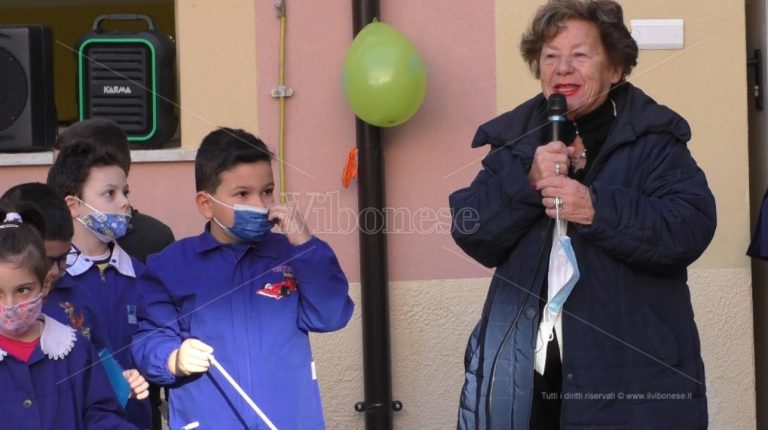 La presidente nazionale Unicef nelle scuole di Nicotera: «I bambini hanno diritto all’ascolto» -Video