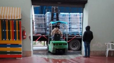 Emergenza idrica a Vibo, la Sorical “dona” acqua minerale ai cittadini