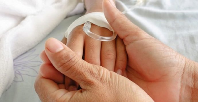 Tragedia a Catanzaro, bimba di 3 anni muore in ospedale: era giunta al pronto soccorso in gravi condizioni