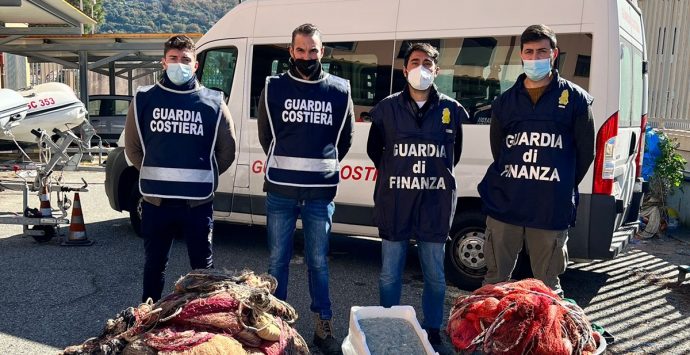 Pescatori catturano novellame: interviene la Guardia Costiera di Vibo Marina