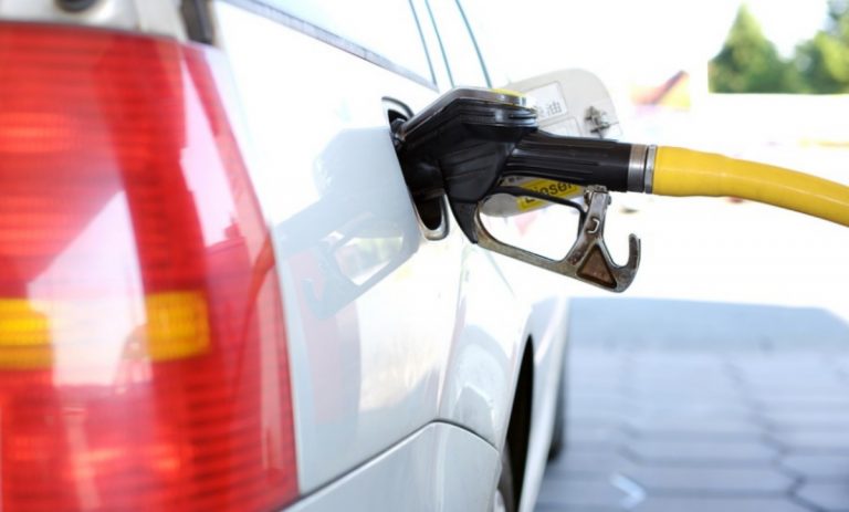 Carburante, in Calabria prezzi alle stelle: costi e cifre provincia per provincia