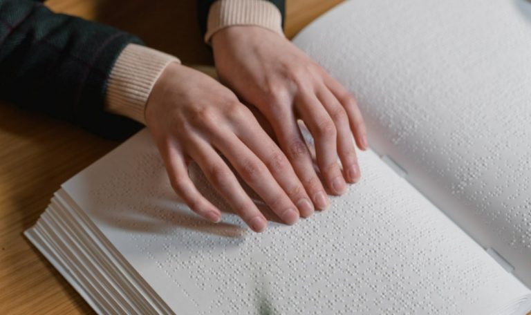 Disabilità visive, a Vibo un corso di formazione per i docenti