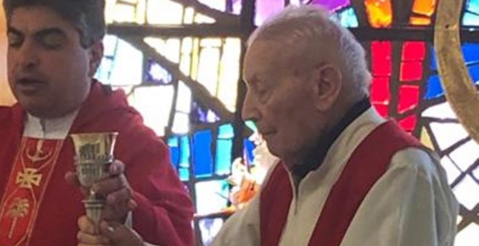Vibo: scompare don Angelo Sabatino, primo parroco della Sacra Famiglia