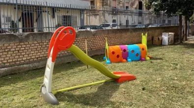 Nicotera Marina, installati i nuovi giochi nel giardino della scuola dell’infanzia