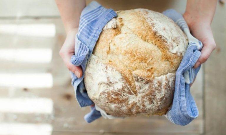 Pane mai così caro in Europa: prezzi aumentati del 18% rispetto al 2021