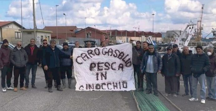 Caro gasolio: anche la marineria di Vibo Marina aderisce al fermo per protesta