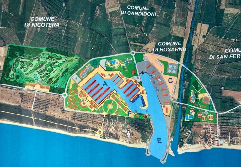 Il Porto turistico a Nicotera: ecco l’idea-progetto presentata dal Rotary