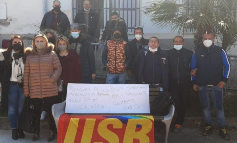 Tirocinanti in protesta, il sindacato Usb: «Oltre 4mila lavoratori da stabilizzare»