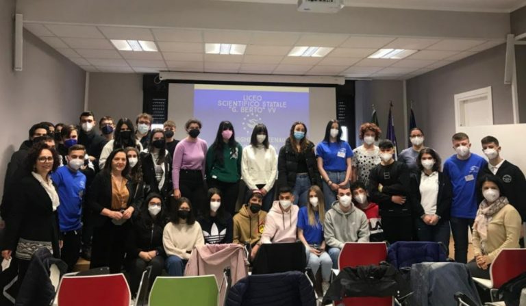 Al liceo Berto di Vibo incontro tra giovani ambasciatori del Parlamento europeo