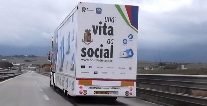 A Tropea campagna di prevenzione dei rischi connessi all’uso di internet